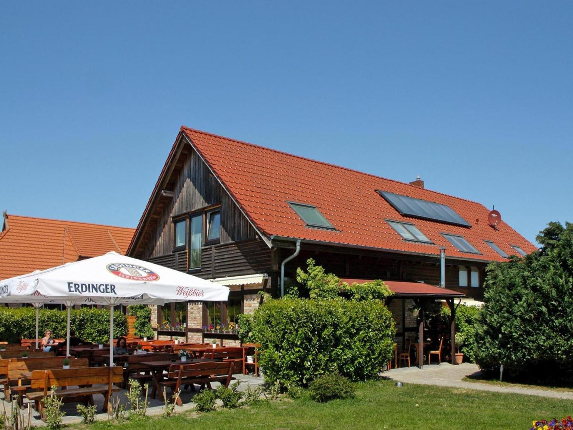 Farmstay Neuendorfkrug, Luetow Lutow Ngoại thất bức ảnh